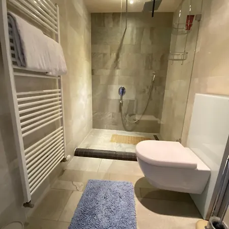 Weingut Mathis 2 Sunrise Estalagem *