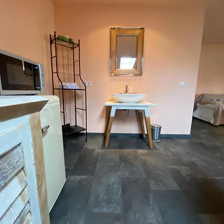 Weingut Mathis 2 Sunrise * Klingenmünster